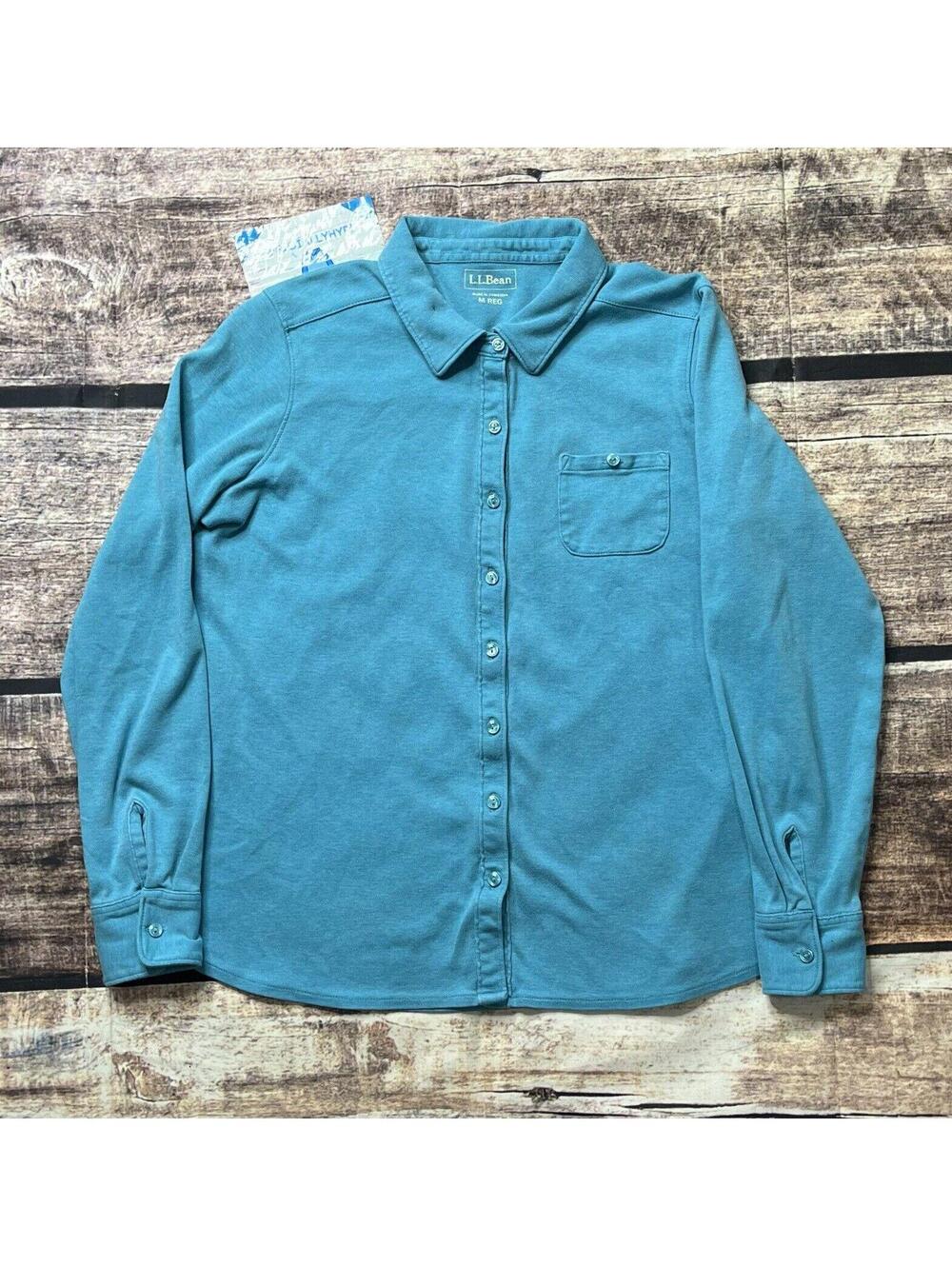 LL Bean Shirt Women's Medium Button Up Pockets Blue Cotton Long Roll Tab Sleeve
